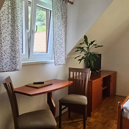 Pod Grebenom Podčetrtek