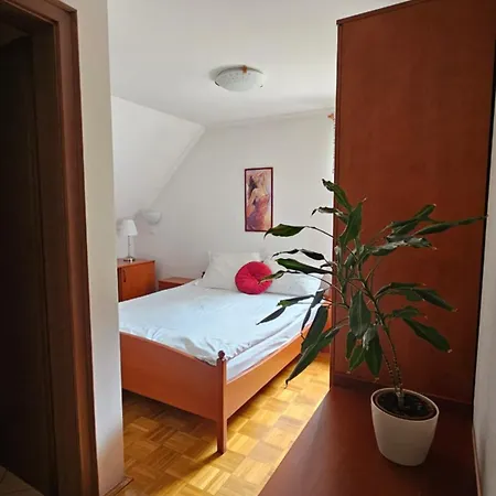 Pod Grebenom 3*