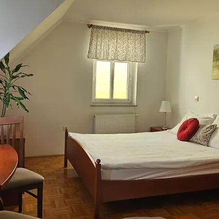 Pod Grebenom Podčetrtek