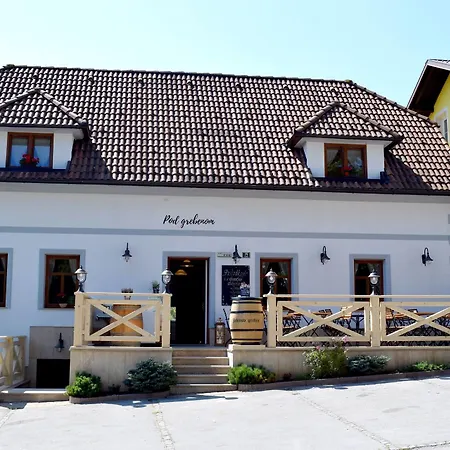 Pod Grebenom Gostilna