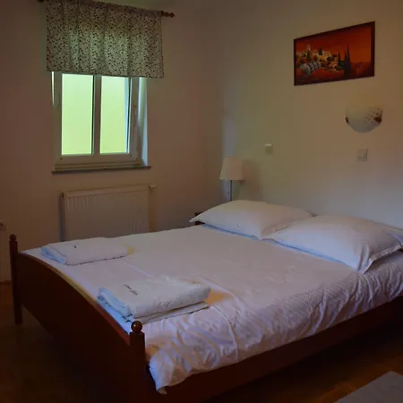Gostilna Pod Grebenom 3*