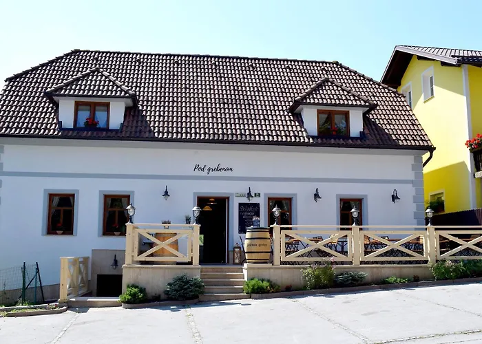 Pod Grebenom Inn